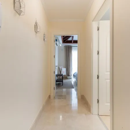 Apartamento Beautiful Flat With Heated Pool Near The *